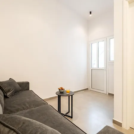 Apartment Ranny House
